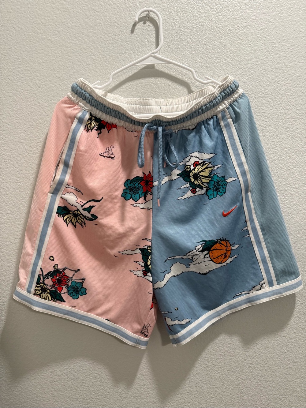 Nike Dri-FIT Women’s Basketball Shorts M Pink/Blue Floral Mesh Drawstring